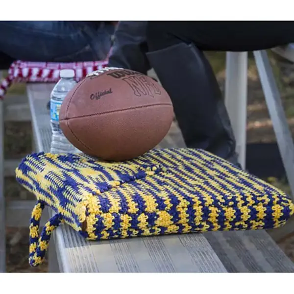 Premier Yarns Team Seat Cushion Pattern Premier Yarns Team Seat Cushion Pattern