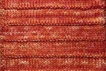 Purl ridge knit pattern thumb size 350-234