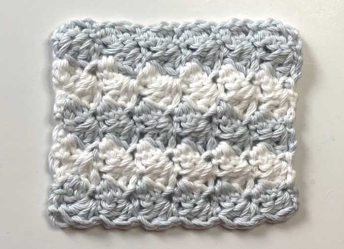 crochet blanket stitch pattern worked in two colors