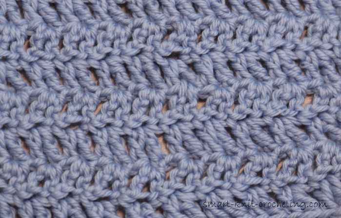 double treble crochet grit stitch in Number 4 worsted blue yarn