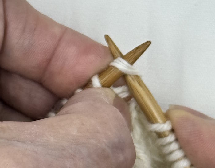 Step 3 for making the lifted increase slanting to the right.