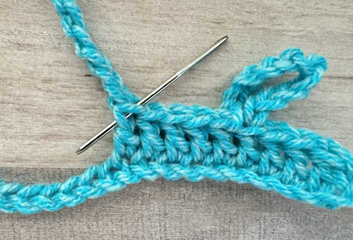 Where to insert the hook for making a slip stitch in the Jacob's Ladder Crochet Stitch pattern Where to insert the hook for making a slip stitch in the Jacob's Ladder Crochet Stitch pattern