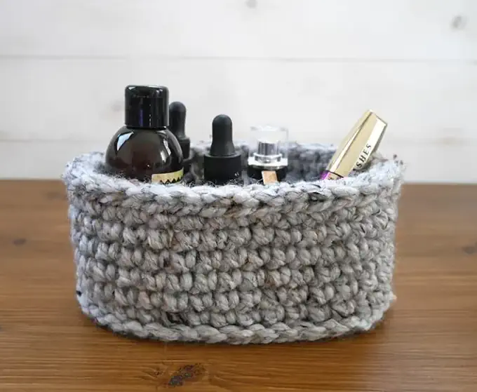 Small basket free pattern from Mallooknits Small basket free pattern from Mallooknits