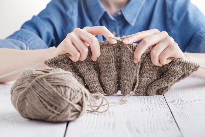 Beginner's Knit & Crochet: Mastering Crafts with Needles & Hooks