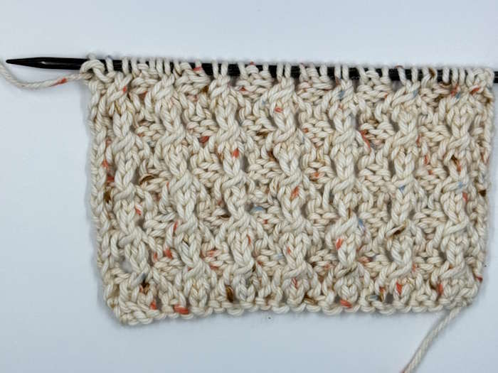 Right side showing of the puffed rib stitch