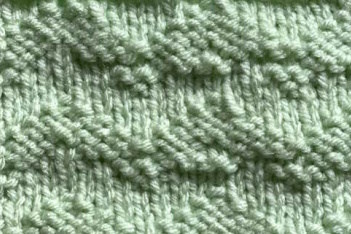 The knit waved welt stitch thumbnail The knit waved welt stitch thumbnail