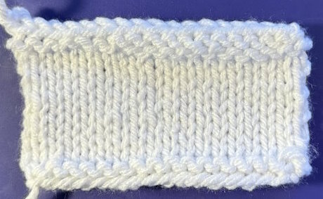 how to weave in ends in stockingette stitch