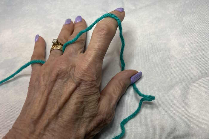 This yarn hold is loose and a good alternative for tight crocheters This yarn hold is loose and a good alternative for tight crocheters